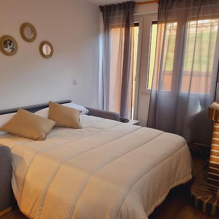 Maile Apartamentos Потес Екстериор снимка