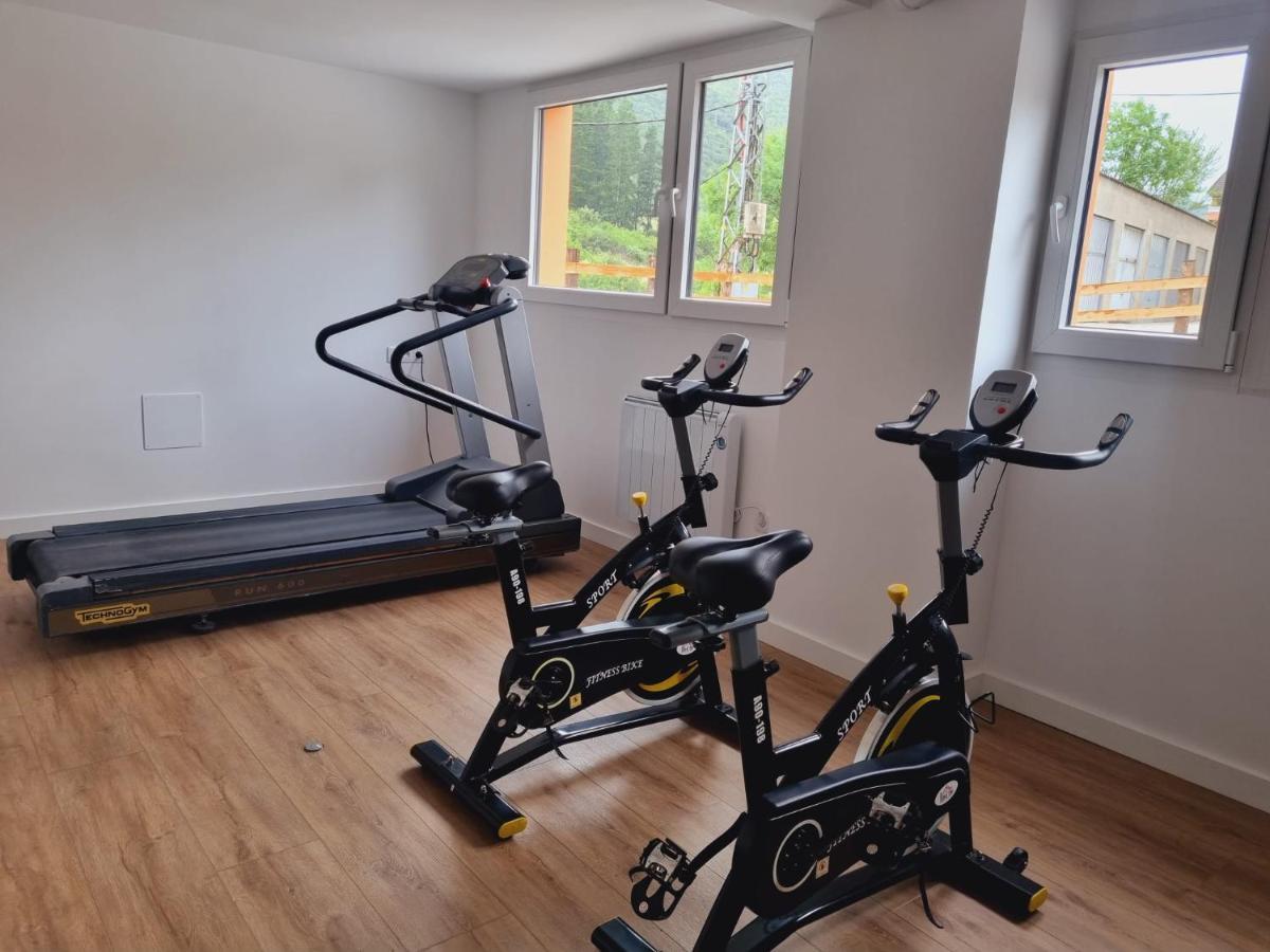 Maile Apartamentos Потес Екстериор снимка