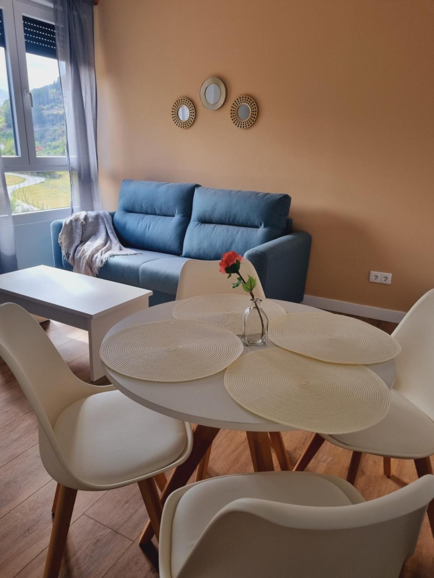 Maile Apartamentos Потес Екстериор снимка