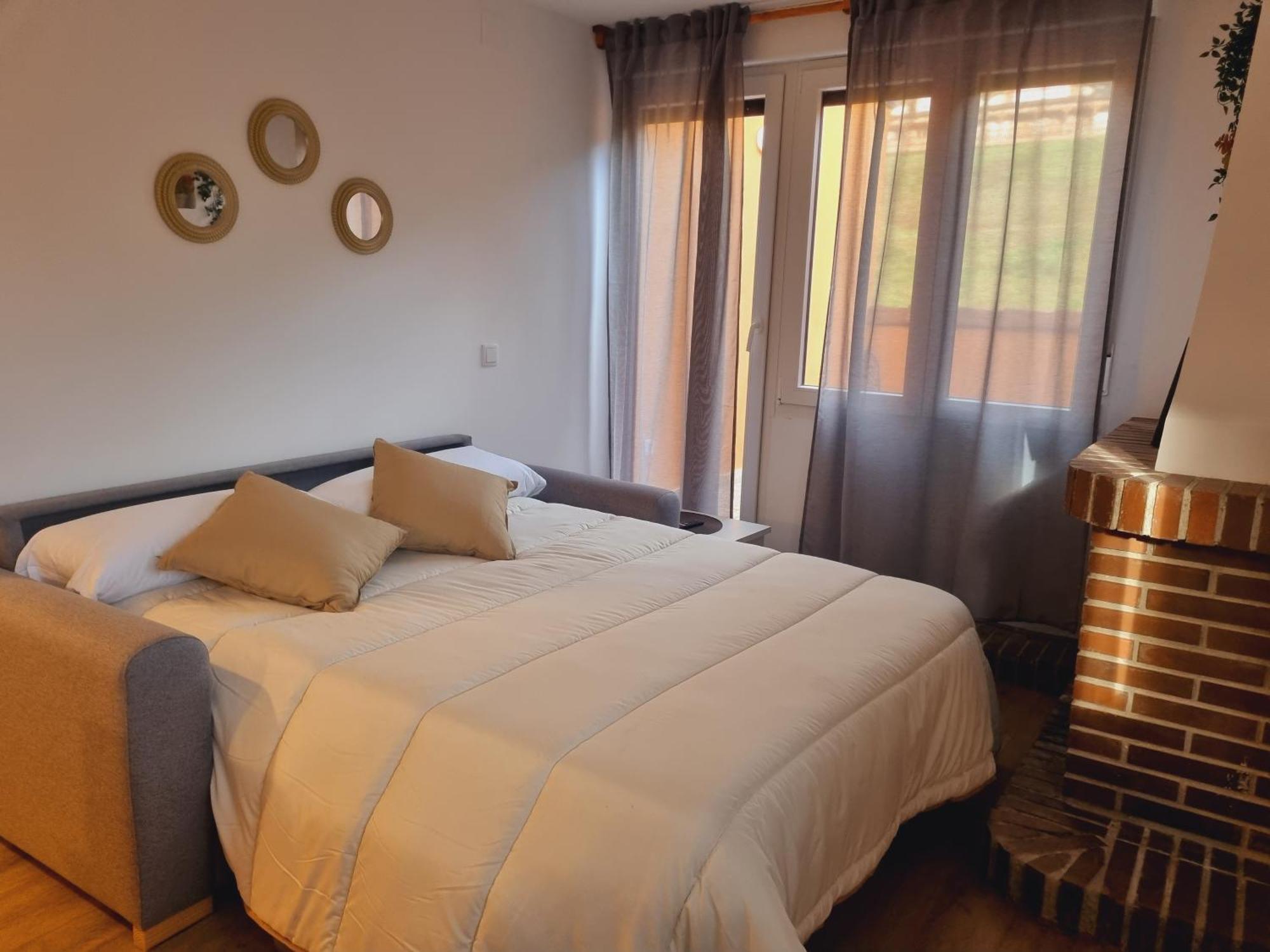Maile Apartamentos Потес Екстериор снимка