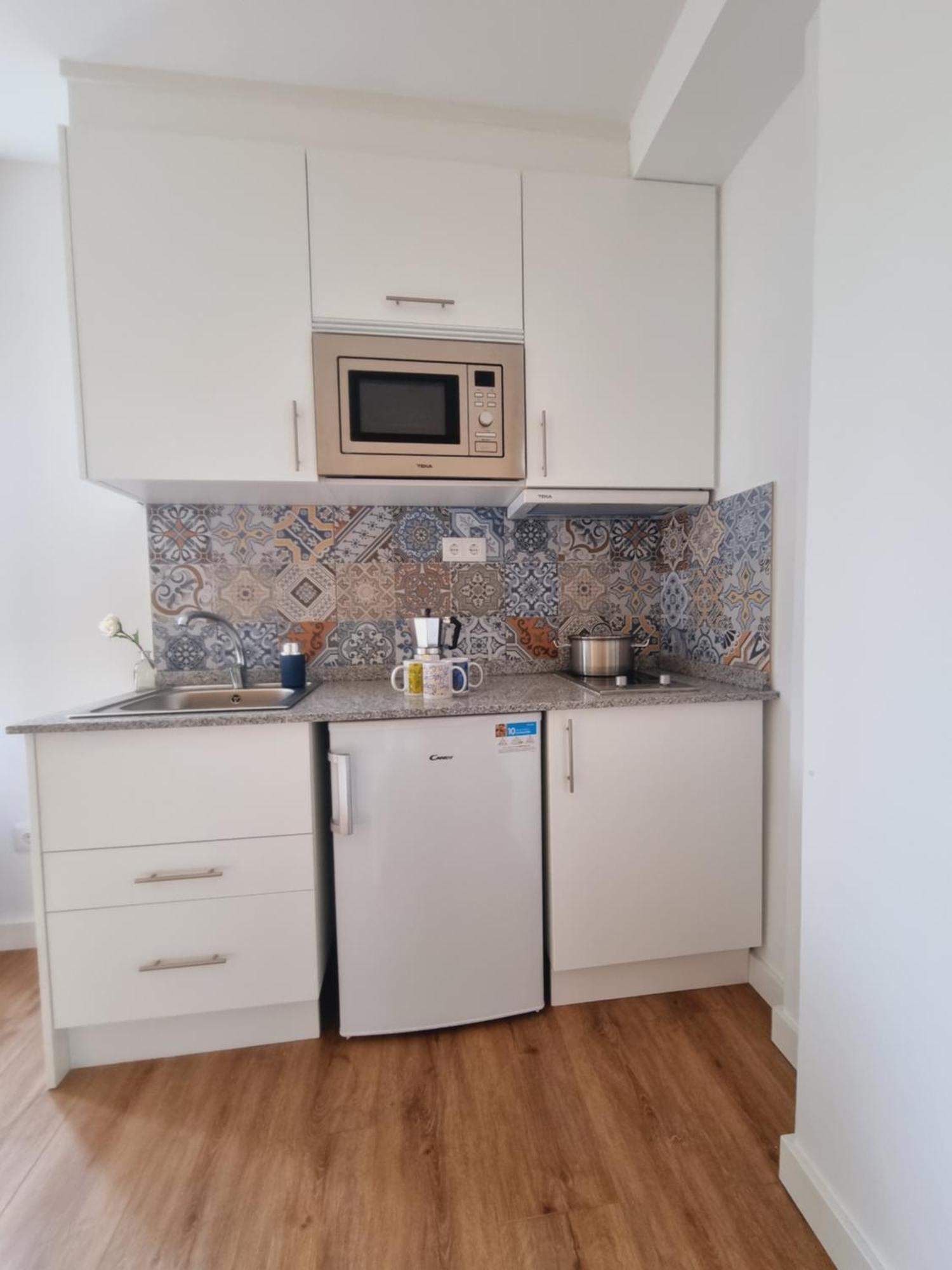 Maile Apartamentos Потес Екстериор снимка