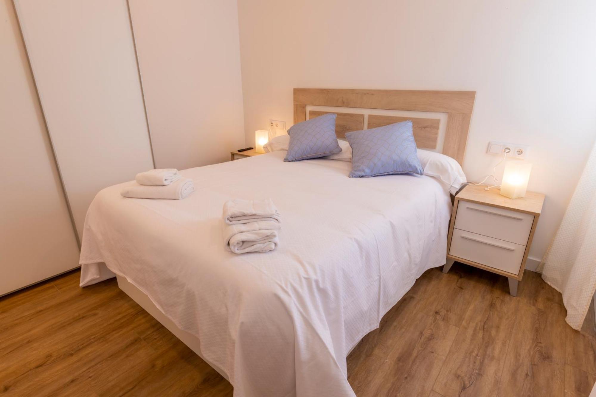 Maile Apartamentos Потес Екстериор снимка