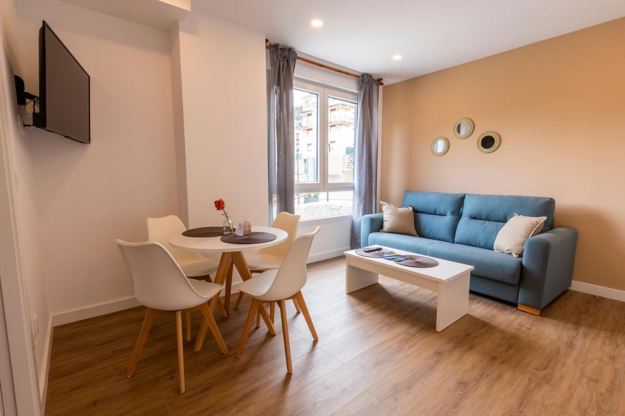 Maile Apartamentos Потес Екстериор снимка