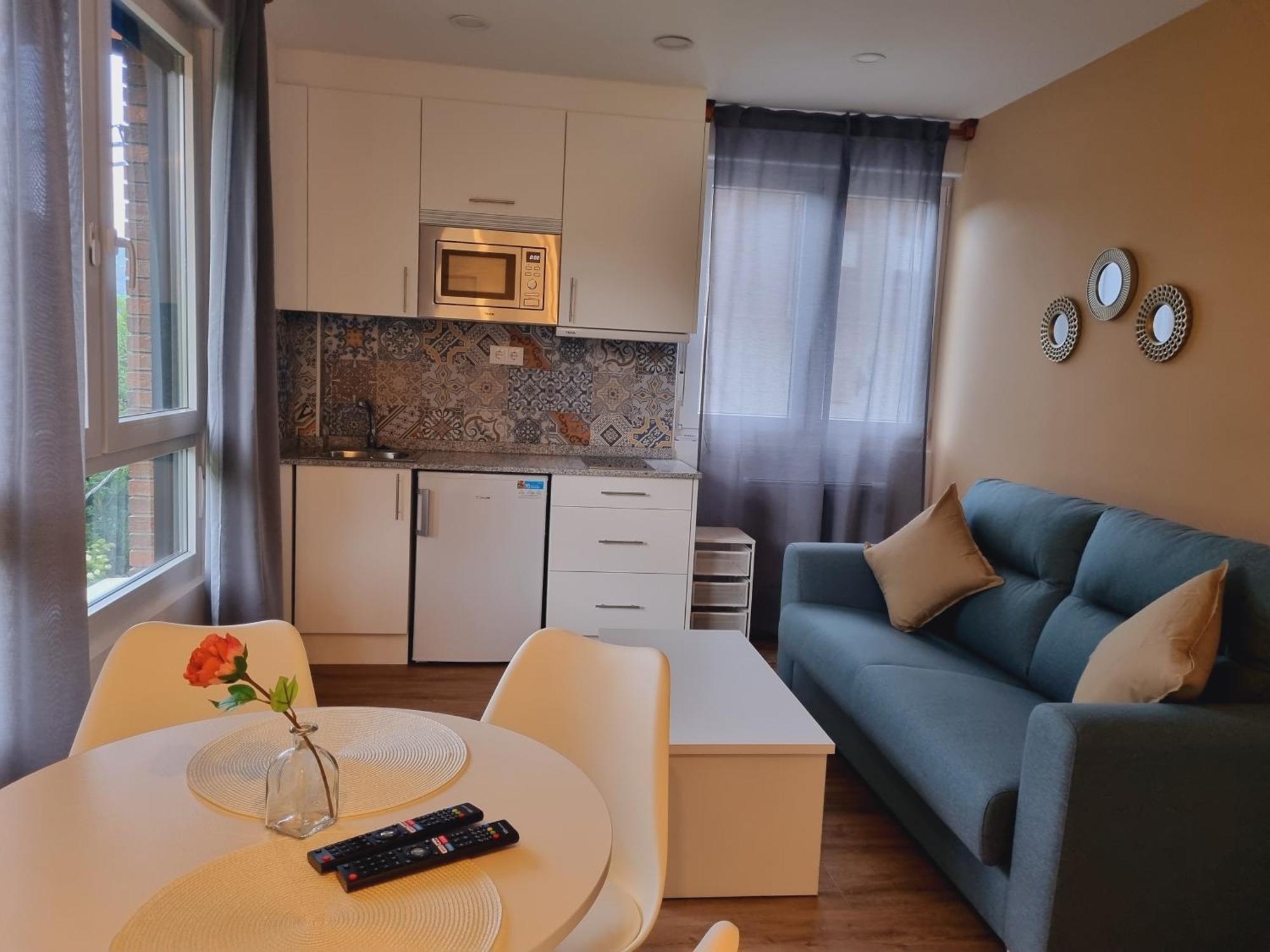 Maile Apartamentos Потес Стая снимка