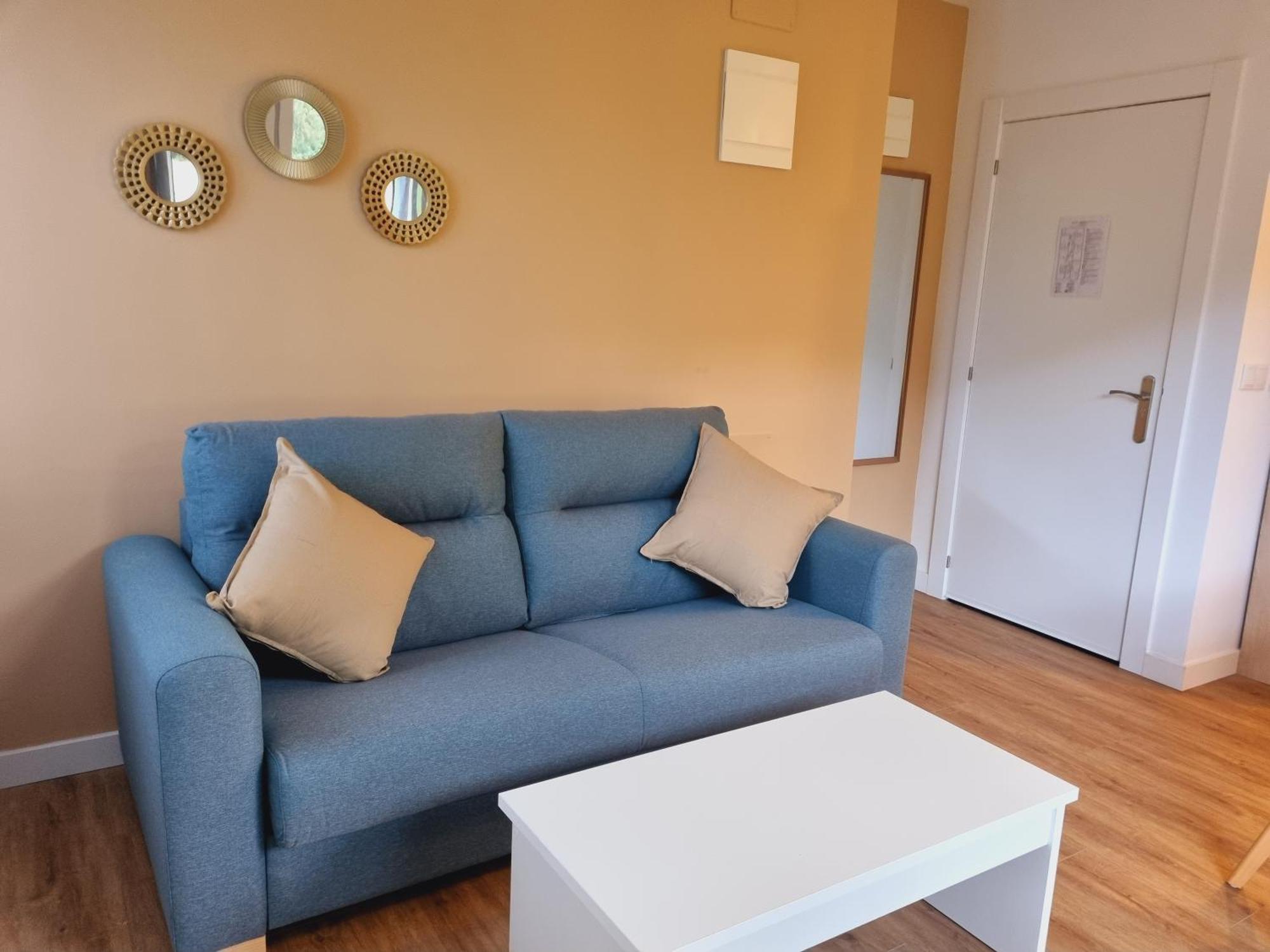 Maile Apartamentos Потес Стая снимка