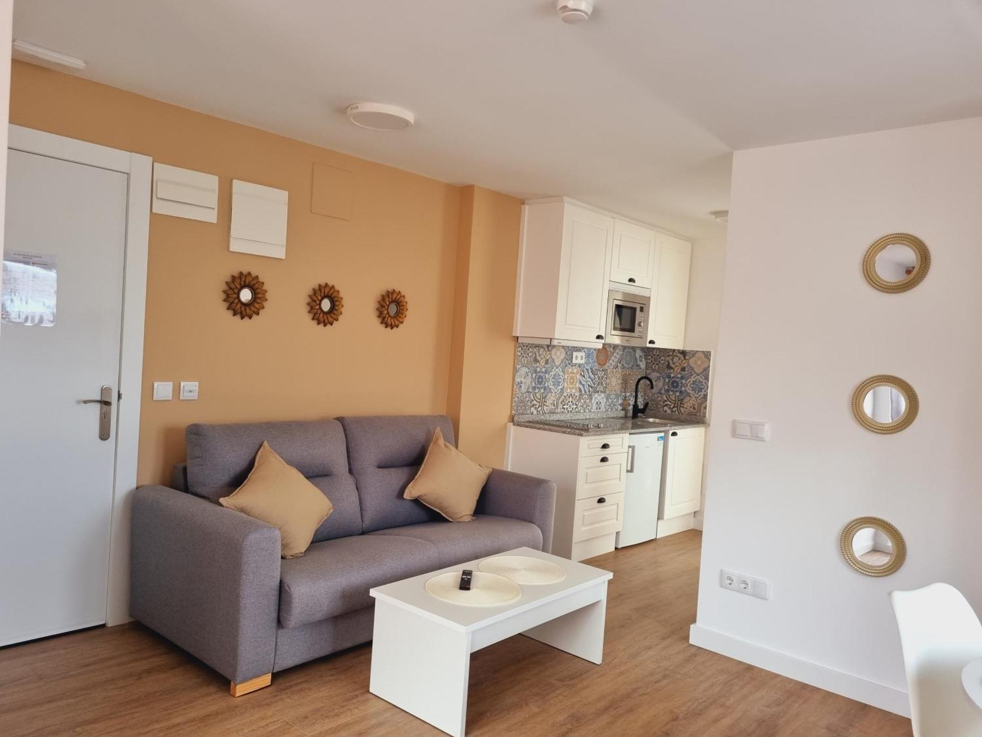 Maile Apartamentos Потес Стая снимка